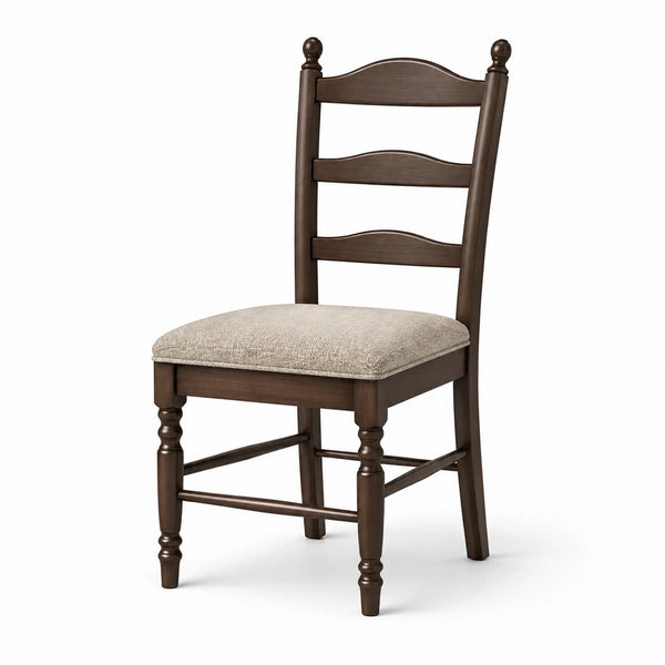 Chaise en bois marron avec assise en tissu beige